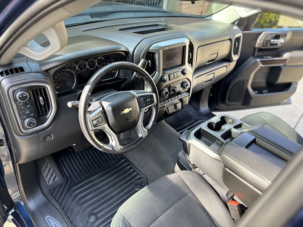 Mobile car detailing service in Novi Michigan